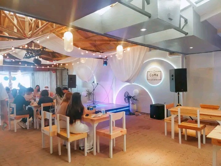 CoMa Seaside Cafe Bistro